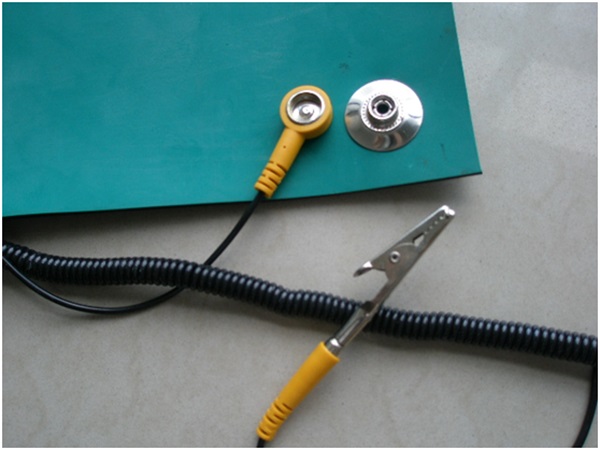 esd ground cord.jpg